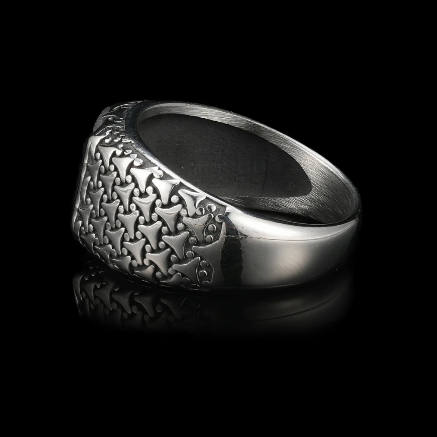 SCHWARZER TRESOR
